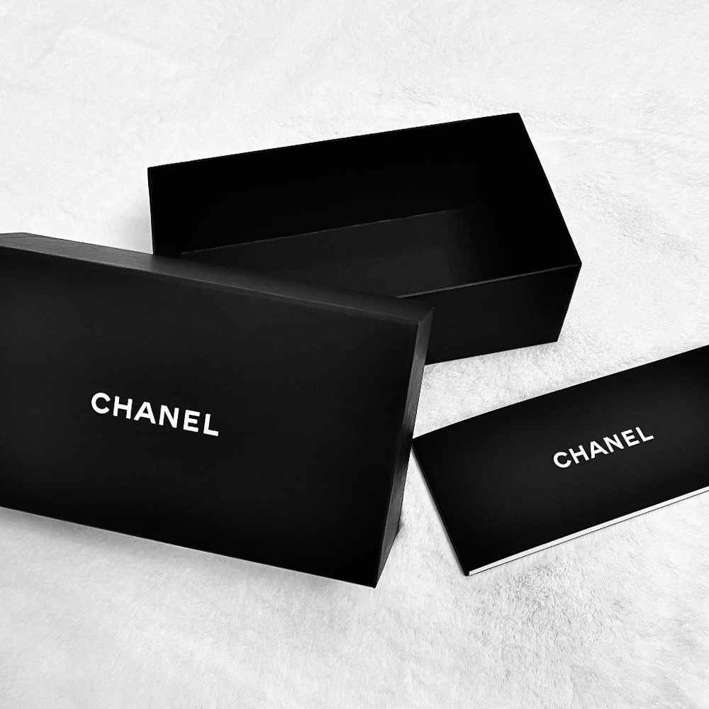CHANEL Black and White Box